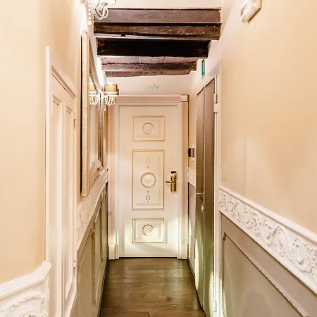 Del Sole-roma Piazza Di Spagna Ripetta Pensjonat Rzym