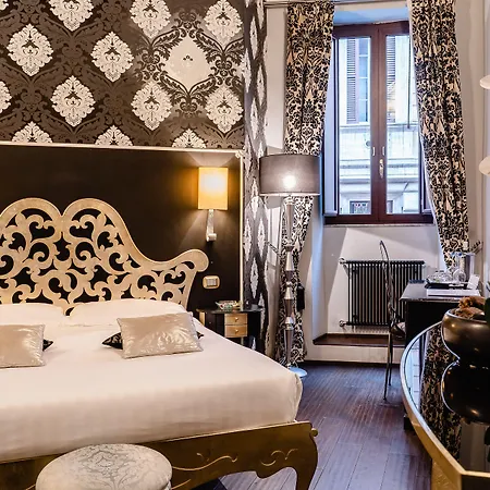 Del Sole-roma Piazza Di Spagna Ripetta Rzym