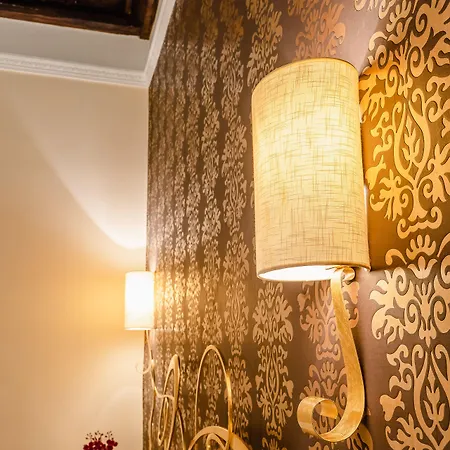 Del Sole-roma Piazza Di Spagna Ripetta Pensjonat