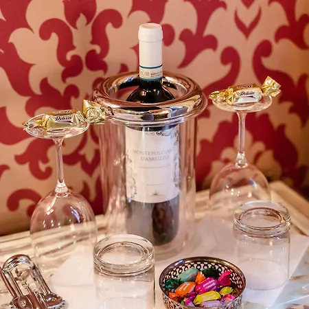 Del Sole-roma Piazza Di Spagna Ripetta Pensjonat