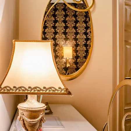 Pensjonat Del Sole-roma Piazza Di Spagna Ripetta Rzym