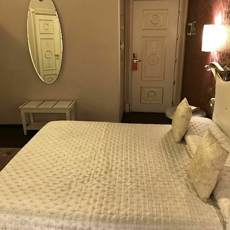 Del Sole-roma Piazza Di Spagna Ripetta