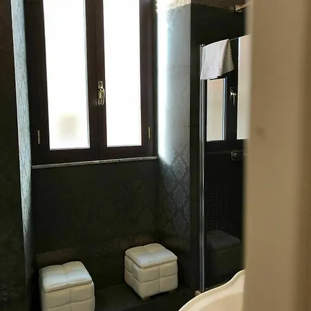 Del Sole-roma Piazza Di Spagna Ripetta Pensjonat