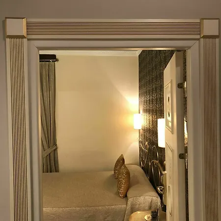 Pensjonat Del Sole-roma Piazza Di Spagna Ripetta Rzym