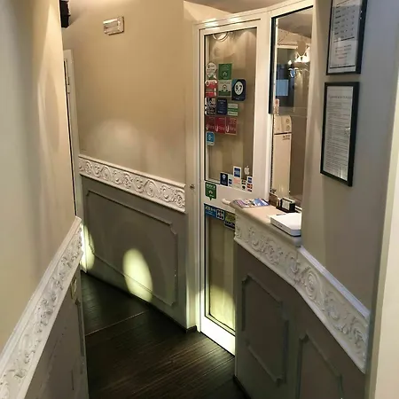 Del Sole-roma Piazza Di Spagna Ripetta 4*