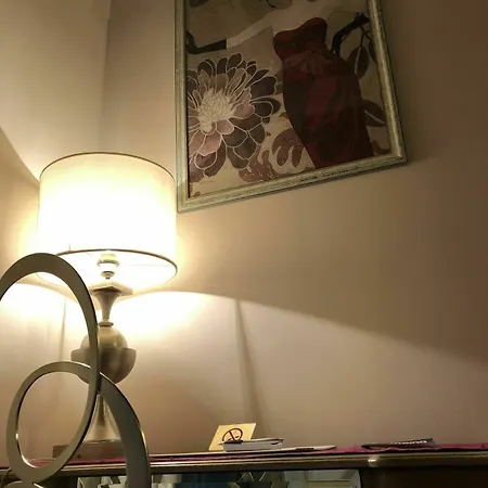 Del Sole-roma Piazza Di Spagna Ripetta Pensjonat