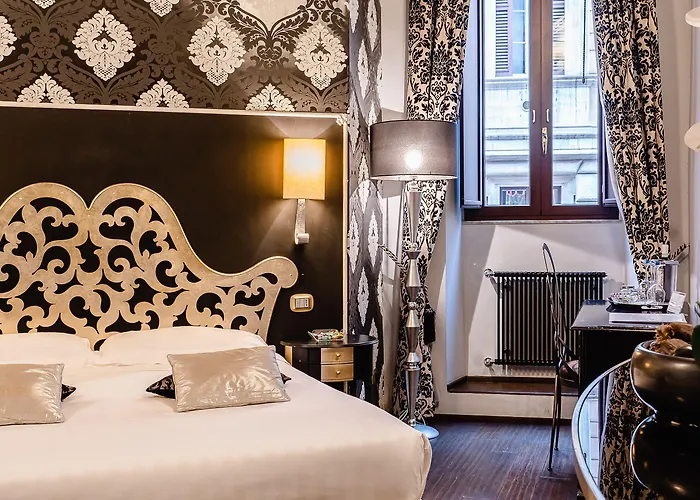 Del Sole-roma Piazza Di Spagna Ripetta Rome