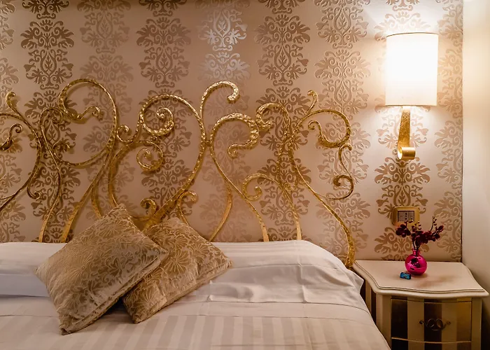 Del Sole-roma Piazza Di Spagna Ripetta 4* Rome