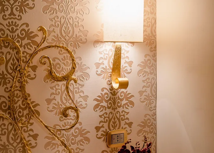 Del Sole-roma Piazza Di Spagna Ripetta Rome