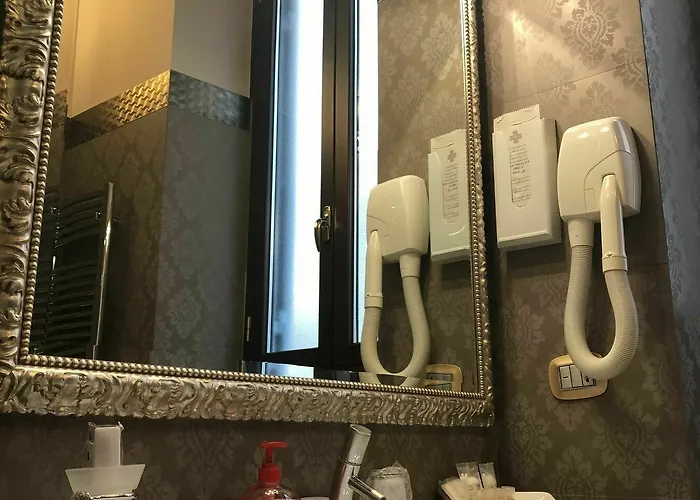 Del Sole-roma Piazza Di Spagna Ripetta