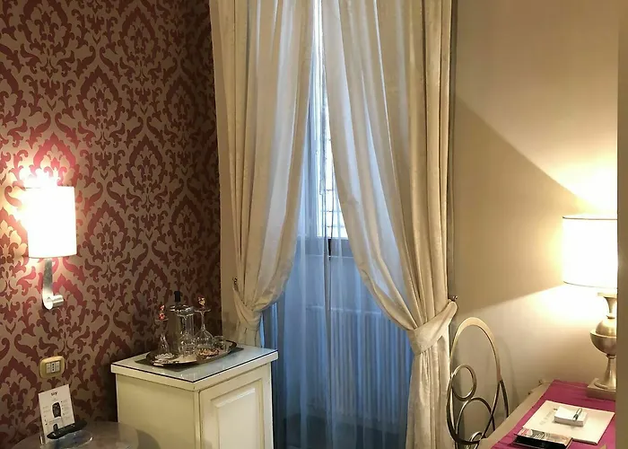 Del Sole-roma Piazza Di Spagna Ripetta