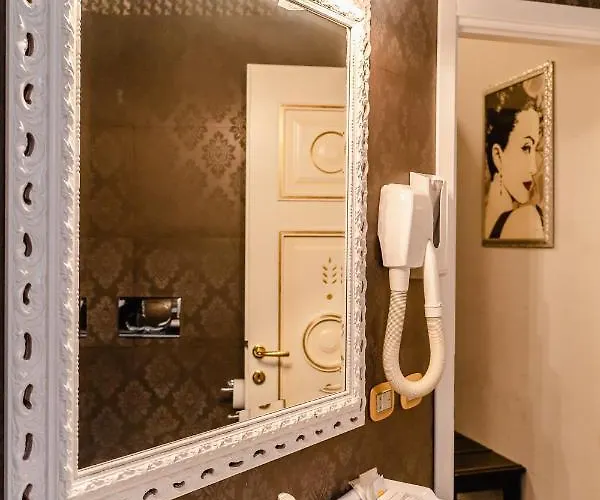 Del Sole-roma Piazza Di Spagna Ripetta Maison d'hôtes