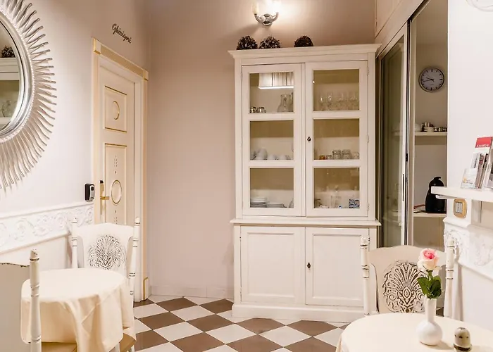 Del Sole-roma Piazza Di Spagna Ripetta Rome